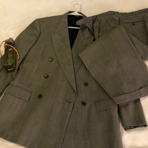 42R Pierre Cardin Double Breasted Distinctive Suit